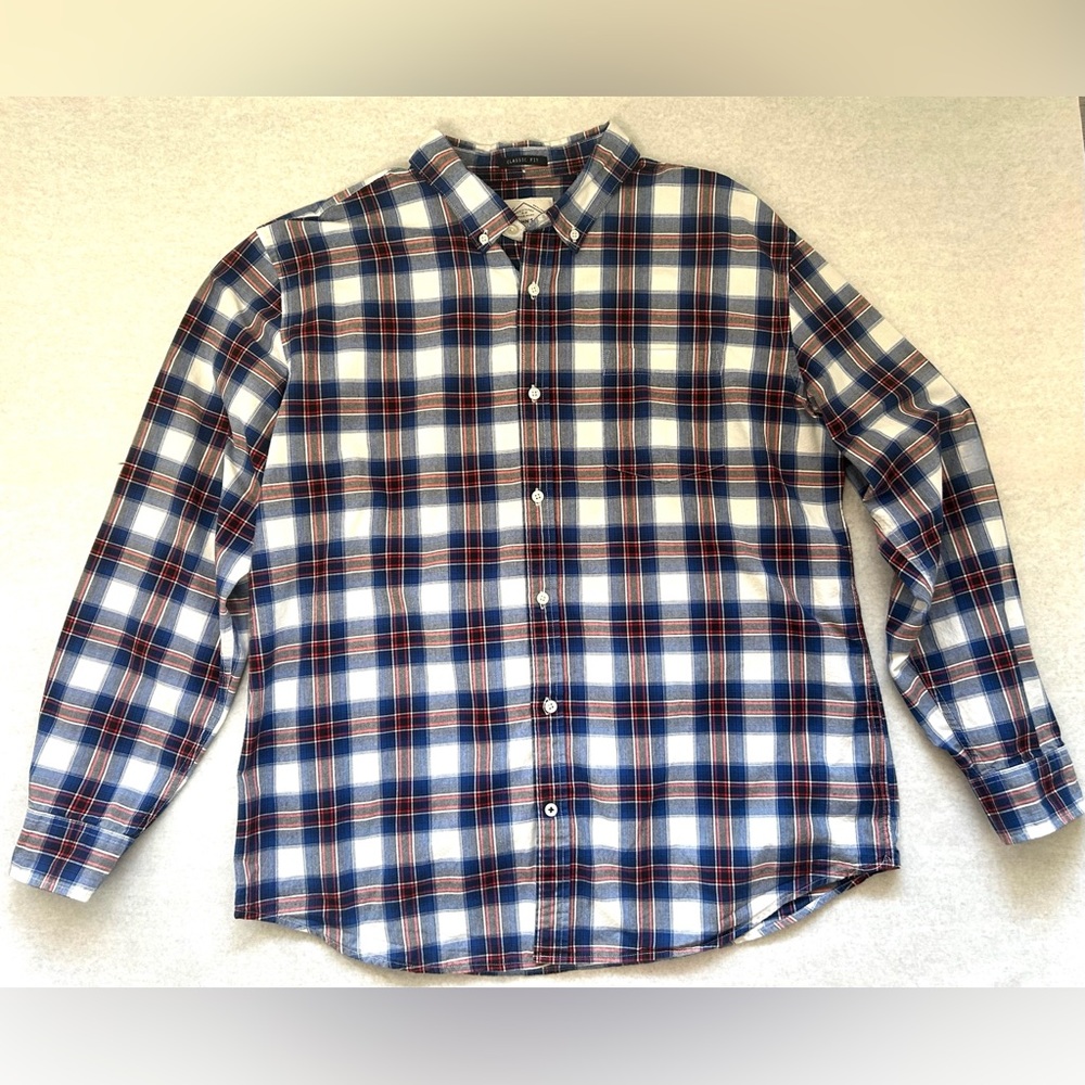 St. John Bay Men’s Long sleeve Plaid Button up Shirt XL